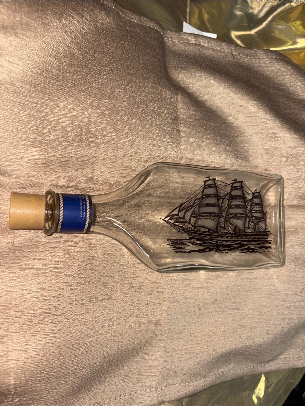 Vintage Avon, captains pride Glass Ship-in-a-Bottle
